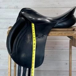 Used Kieffer Orphee TB Dressage Saddle 17/MN -Horse Gear Shop 317 Flap Length 57358.1683592230