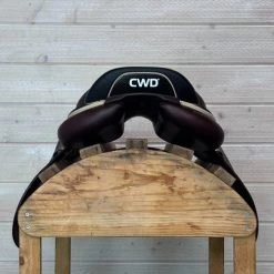 Used CWD 2GS Close Contact Saddle 18/M -Horse Gear Shop 333 Cantle 89055.1687462106