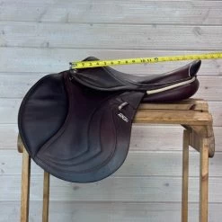 Used CWD 2GS Close Contact Saddle 18/M -Horse Gear Shop 333 Seat Meaurement 18575.1687462088