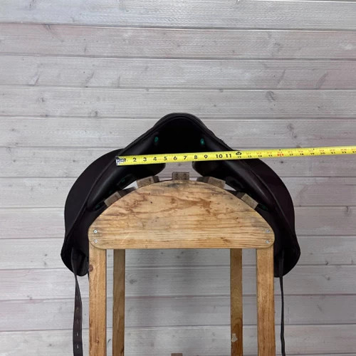 Used Equipe Viktoria Monoflap Dressage Saddle 17.5/W 5 Used Equipe Viktoria Monoflap Dressage Saddle 17.5/W - Image 3