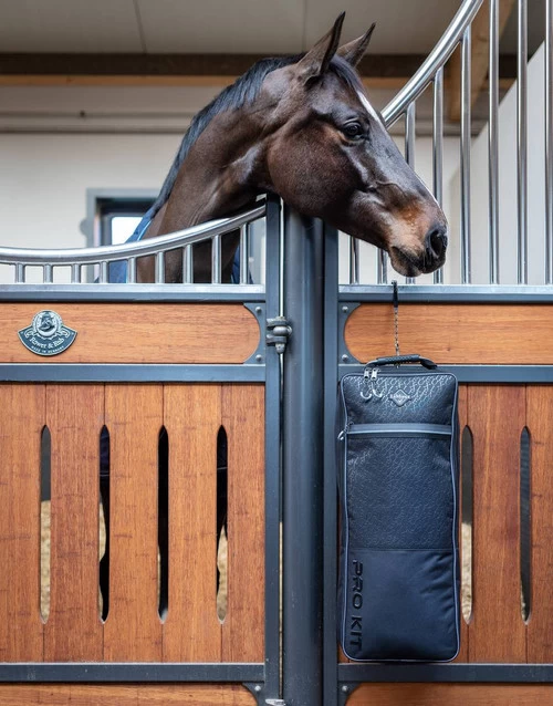 LeMieux Elite Pro Bridle Bag 6 LeMieux Elite Pro Bridle Bag - Image 4